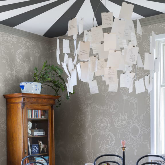 Rays, Black, Rebel Walls 3
